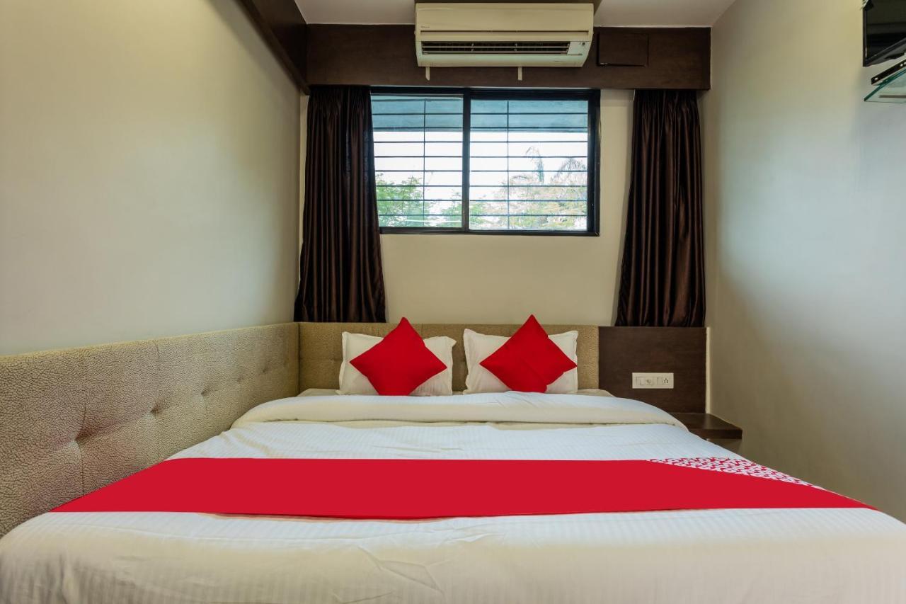 Collection O42084 Rajshahi Hotel And Resort Indore